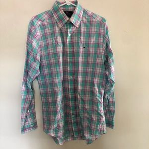 Vineyard vines plaid button down(M)